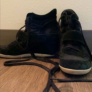 Beautiful black wedges/sneakers